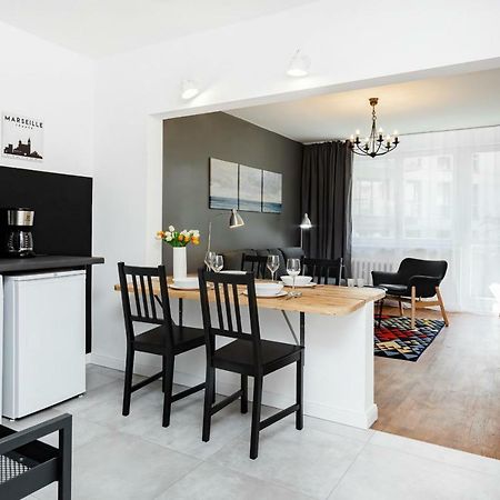First Central Apartments By Noclegi Renters Варшава Экстерьер фото