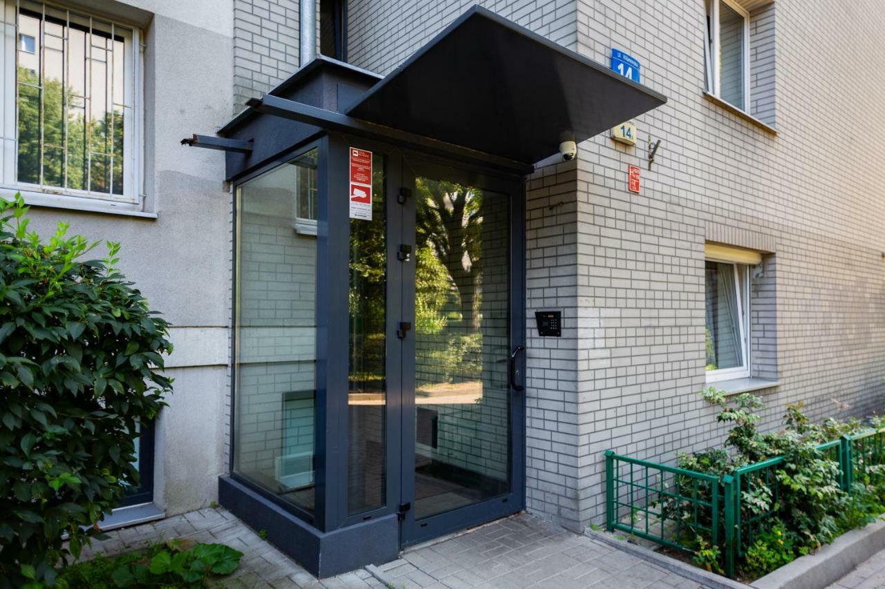 First Central Apartments By Noclegi Renters Варшава Экстерьер фото